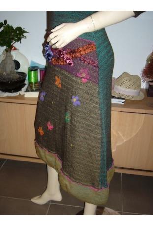 LOUISE DELLA : robe modèle "fleurs" - collection automne/hiver 2010-2011