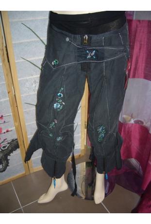 NOUVEAU ! pantacourt MetFG ligne Jeanesis Donna 08/09