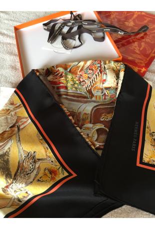 Foulard Hermès intitulé "Concours d'élégance - 1885 - limousines - EXTREMEMENT RARE ET RECHERCHE !