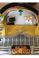VENDULA LONDON 2025 : sac à main en forme de "taxi new-yorkais " modèle « New York City Cats & Corgis »