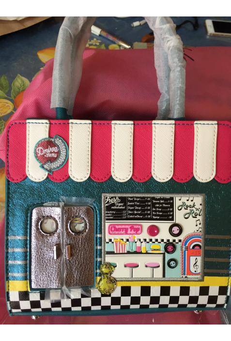 VENDULA LONDON : sac à main "Tallulah" modèle VENDULA KITTY'S DINER - collection 2024