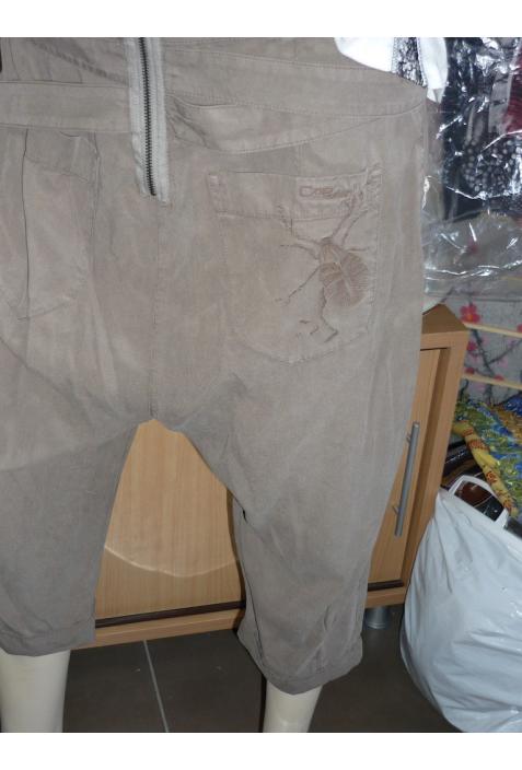 pantalcourt modèle « Fidis » - Collection printemps/été 2011